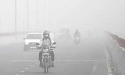 बेहद खराब है दिल्ली की हवा, हो रही सांस लेने में भी परेशानी बेहद खराब है दिल्ली की हवा, हो रही सांस लेने में भी परेशानी