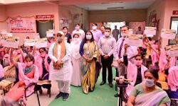 संस्थान से प्रशिक्षण प्राप्त- BJP जिलाध्यक्ष ने महिलाओं को स्वीकृती पत्र किये प्रदान संस्थान से प्रशिक्षण प्राप्त- BJP जिलाध्यक्ष ने महिलाओं को स्वीकृती पत्र किये प्रदान