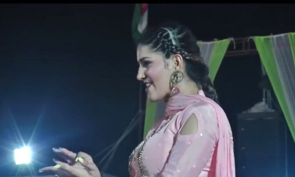 Watch Video~रपट लिख लो दरोगा जी सपना चौधरी का धाकड़ डांस