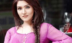 सुर्खियों में हैं गोविंदा की बेटी टीना आहूजा