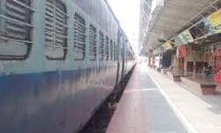 किसान आंदोलन के चलते ट्रेन निरस्त किसान आंदोलन के चलते ट्रेन निरस्त