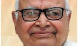 वामपंथ और दक्षिण पंथ के भ्रम में अटकी राजनीति वामपंथ और दक्षिण पंथ के भ्रम में अटकी राजनीति