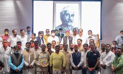 जो छुट्टियां बीजेपी सरकार ने रद्द कर दी हैं उन्हें पुनः यथावत रखा जाएगा : अखिलेश यादव जो छुट्टियां बीजेपी सरकार ने रद्द कर दी हैं उन्हें पुनः यथावत रखा जाएगा : अखिलेश यादव