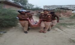 पिता-पुत्र को गोलियों से भूना- मचा हड़कंप