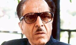 कांग्रेस नेता ने केंद्र पर लगाया कश्मीर के लोगों की भावनाओं से खेलने का आरोप कांग्रेस नेता ने केंद्र पर लगाया कश्मीर के लोगों की भावनाओं से खेलने का आरोप