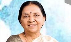 स्काउट गाइड से जुड़कर छात्र-छात्राएं सीखें अनुशासन के गुण