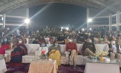 कभी शराब बनाने वाली महिलाएं अब दीये, मोमबत्ती बनाकर कर रही हैं घरों को रोशन कभी शराब बनाने वाली महिलाएं अब दीये, मोमबत्ती बनाकर कर रही हैं घरों को रोशन