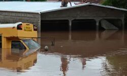 बाढ़ से 26 लोगों की मौत बाढ़ से 26 लोगों की मौत