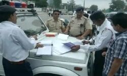 ट्रैफिक रूल्स तोड़ने वाले 1799 भरेंगे ई- चालान ट्रैफिक रूल्स तोड़ने वाले 1799 भरेंगे ई- चालान