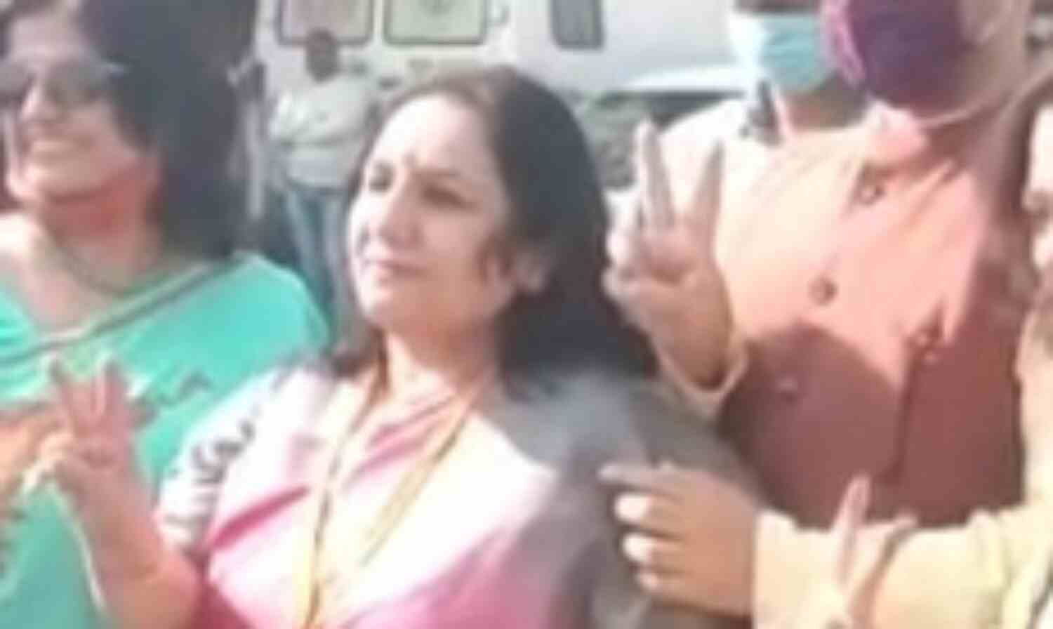 नोगांवा सादात- SP के जावेद को मात देकर MLA बनी संगीता