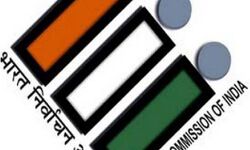 जौनपुर सीट से सपा के लकी यादव है आगे जौनपुर सीट से सपा के लकी यादव है आगे