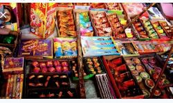 UP सरकार की सख्ती, इन जिलों में नहीं चलेंगे पटाखे,लगा बैन UP सरकार की सख्ती, इन जिलों में नहीं चलेंगे पटाखे,लगा बैन