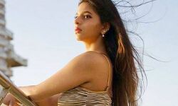 बादशाह की बेटी सुहाना का अंदाज़ जरा हटके बादशाह की बेटी सुहाना का अंदाज़ जरा हटके