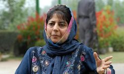 जेल में बंद सैकड़ों कश्मीरियों की तत्काल सुनवाई क्यों नहीं: महबूबा जेल में बंद सैकड़ों कश्मीरियों की तत्काल सुनवाई क्यों नहीं: महबूबा