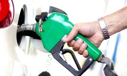 43 दिन से पेट्रोल और डीजल की कीमत में कोई फेरबदल नहीं 43 दिन से पेट्रोल और डीजल की कीमत में कोई फेरबदल नहीं
