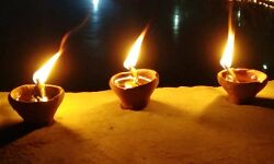 पूर्व सैनिकों ने जलाये दीप पूर्व सैनिकों ने जलाये दीप