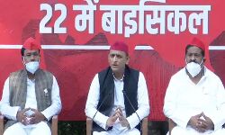 बड़े दल से गठबंधन नहीं, सरकार बनी तो शिवपाल होंगे कैबिनेट मंत्री:अखिलेश बड़े दल से गठबंधन नहीं, सरकार बनी तो शिवपाल होंगे कैबिनेट मंत्री:अखिलेश