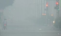 पटाखे प्रतिबंध के बाद भी हो गया धुआं-धुआं,गंभीर श्रेणी में पहुंचा प्रदूषण का स्तर