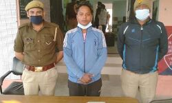 पुलिस ने पकड़ा लुटेरा पुलिस ने पकड़ा लुटेरा