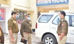 कप्तान ने किया औचक निरीक्षण- क्रिमिनलों की सूची लगाने पर दिया जोर कप्तान ने किया औचक निरीक्षण- क्रिमिनलों की सूची लगाने पर दिया जोर