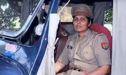 लेडी सिंघम तारावती यादव से थर-थर कांपते हैं अपराधी लेडी सिंघम तारावती यादव से थर-थर कांपते हैं अपराधी