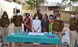 शामली कोतवाली में महिमा बजाज बनी प्रभारी- अपराध का करेगी खात्मा शामली कोतवाली में महिमा बजाज बनी प्रभारी- अपराध का करेगी खात्मा