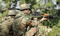 विस्फोट में घायल हुआ जवान विस्फोट में घायल हुआ जवान