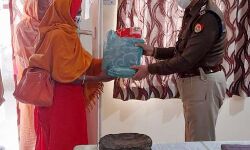 POLICE -सर्द रात में बेसहारा बुजुर्ग साध्वियों का सहारा बने CO राजेश द्विवेदी