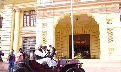 आठ मंत्री समेत 101 विधायकों ने ली शपथ