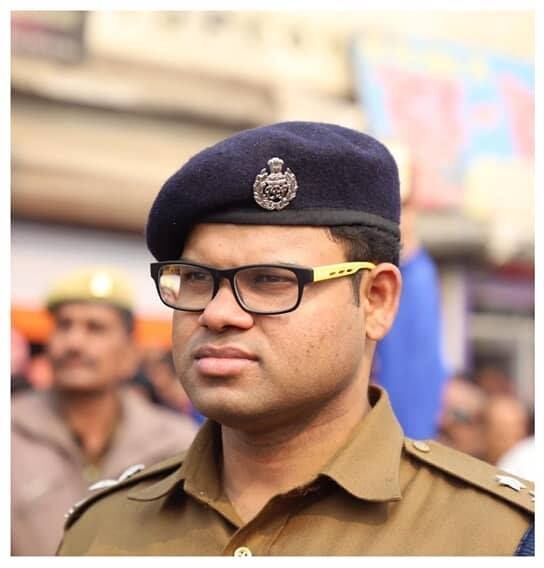 क्राइम - पुत्र की गोली मारकर हत्या - आरोपी पिता फरार क्राइम - पुत्र की गोली मारकर हत्या - आरोपी पिता फरार