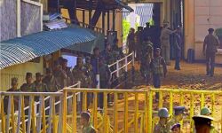 जेल में दंगा, आठ कैदियों की मौत, 50 अन्य घायल जेल में दंगा, आठ कैदियों की मौत, 50 अन्य घायल