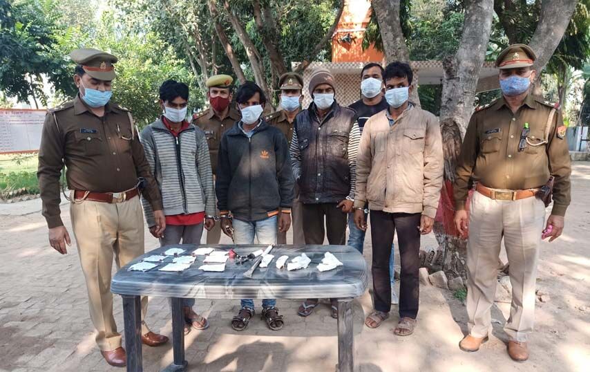 पुलिस ने मुठभेड़ में दबोचे 4 अपराधी