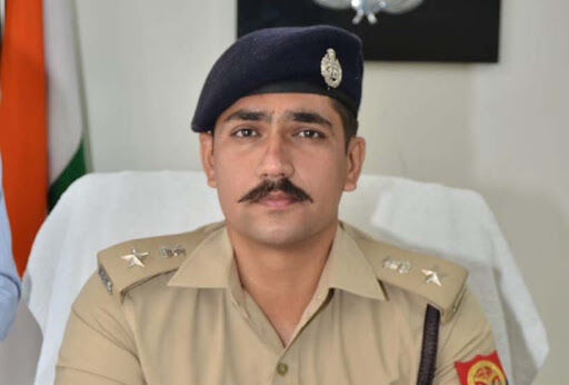 1 दरोगा व 4 सिपाही पर गिरी SSP की गाज 1 दरोगा व 4 सिपाही पर गिरी SSP की गाज