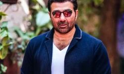 बॉलीवुड अभिनेता हुआ कोरोना पॉजिटिव बॉलीवुड अभिनेता हुआ कोरोना पॉजिटिव