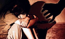 किशोरी से रेप का प्रयास-सहेलियों ने बचाई जान