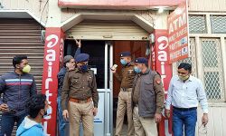 क्षेत्र में हुई लूट का पर्दाफाश, 7 आरोपी गिरफ्तार क्षेत्र में हुई लूट का पर्दाफाश, 7 आरोपी गिरफ्तार