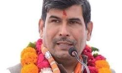 शिक्षक राजनीति के धुरंधर को हराकर श्रीचंद शर्मा ने रचा इतिहास शिक्षक राजनीति के धुरंधर को हराकर श्रीचंद शर्मा ने रचा इतिहास