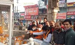 MLC सीटों पर जीत से मोदी एवं योगी के हाथ मजबूत हुए: कपिलदेव MLC सीटों पर जीत से मोदी एवं योगी के हाथ मजबूत हुए: कपिलदेव