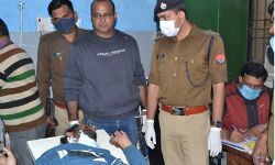 पुलिस ने मुठभेड़ में घायल कर 3 बदमाश दबोचें- मिलेगा 50 हजार का पुरस्कार पुलिस ने मुठभेड़ में घायल कर 3 बदमाश दबोचें- मिलेगा 50 हजार का पुरस्कार