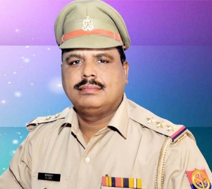 पुलिस इंस्पेक्टर ने दुल्हन का भाई बन कराई शादी