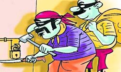 बैंक का ताला तोड़ कम्प्यूटर चुरा ले गये चोर