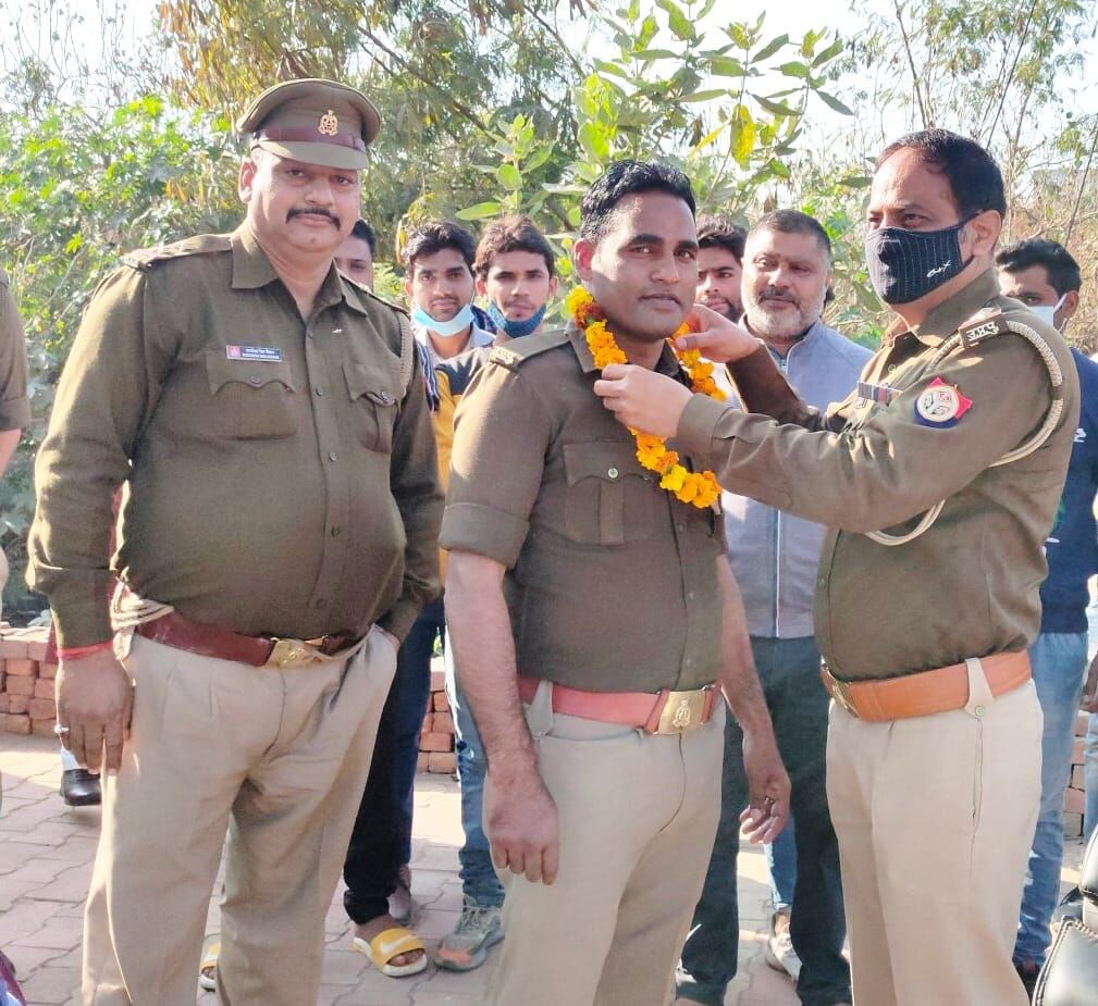 स्वैच्छिक सेवानिवृत्त हुए कांस्टेबल इरशाद सैफी को दी गई भावपूर्ण विदाई