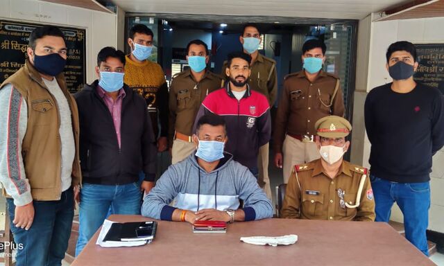पुलिस ने दबोचा 25 हजार का इनामी बदमाश