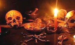 तांत्रिक ने तंत्र मंत्र में चक्कर मे बीवी की ले ली जान तांत्रिक ने तंत्र मंत्र में चक्कर मे बीवी की ले ली जान