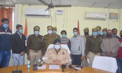 अन्तर्राज्यीय चोर गैंग का भंडाफोड़, चोरी की मोटरसाइकिलें बरामद अन्तर्राज्यीय चोर गैंग का भंडाफोड़, चोरी की मोटरसाइकिलें बरामद