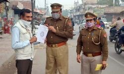 पुलिस ने चैकिंग करने के साथ चलाया जागरूकता अभियान पुलिस ने चैकिंग करने के साथ चलाया जागरूकता अभियान