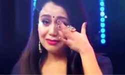 नेहा कक्कड़ के साथ हुआ बड़ा धोखा, सिंगर का हुआ बुरा हाल