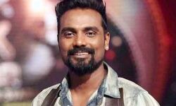 रेमो को आया हार्ट अटैक, कोकिलाबेन अस्पताल में भर्ती रेमो को आया हार्ट अटैक, कोकिलाबेन अस्पताल में भर्ती