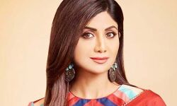 शिल्पा शेट्टी ने शुरू की क्रिसमस की तैयारी शिल्पा शेट्टी ने शुरू की क्रिसमस की तैयारी