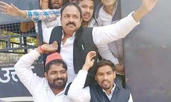 विकास यादव सहित 69 सपाईयों का हुआ चालान विकास यादव सहित 69 सपाईयों का हुआ चालान